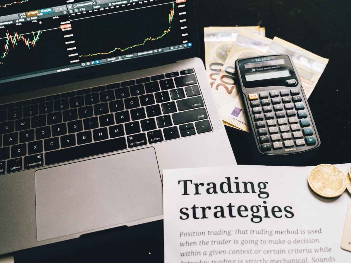Estrategias de Trading: Day Trading, Swing Trading, Scalping e Inversiones a Largo Plazo – Ventajas y&nbsp;Desventajas
